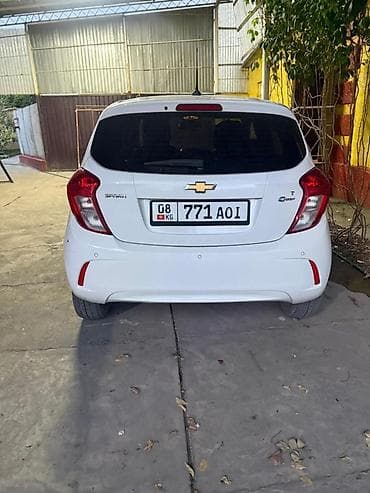 Продажа авто: Chevrolet Spark: 2016 г., Автомат, Хэтчбэк — 8
