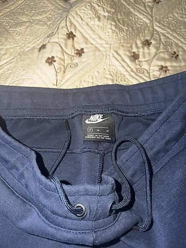 свитер под джинсы: Черные штаны Nike Tech fleece, размер S, в идеальном состоянии — 7