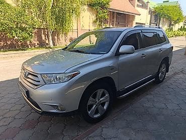 Toyota Highlander: 2013 г., 3.5 л, Автомат, Бензин, Внедорожник at lalafo.kg Toyota Highlander: 2013 г., 3.5 л, Автомат, Бензин, Внедорожник