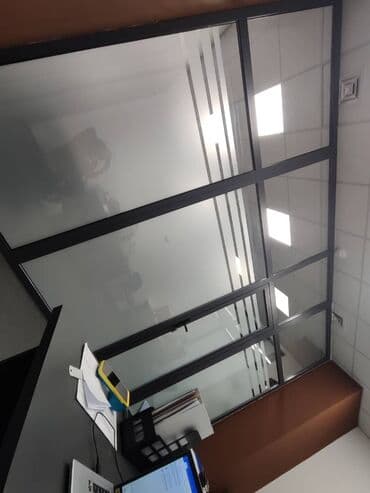 айнек эшик: Профессиональное тонирование стеклянных поверхностей для офисов и — 5