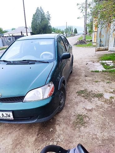 китайский автомобиль чанган: Toyota Echo: 2001 г., 1.6 л, Механика, Бензин, Седан — 1
