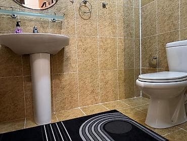 газон дорожка: Ландшафтный участок с мощеными дорожками и декоративными насаждениями — 8