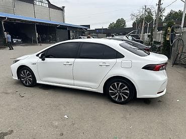 angel m12: Toyota Corolla: 2022 г., 1.8 л, Автомат, Гибрид, Седан — 4
