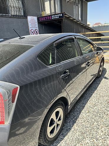 батареи на приус: Toyota Prius: 2013 г., 1.8 л, Вариатор, Гибрид, Хэтчбэк — 2