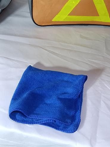 2 gr: Набор для ухода за автомобилем в сумке Комплектация: - Прочная — 2