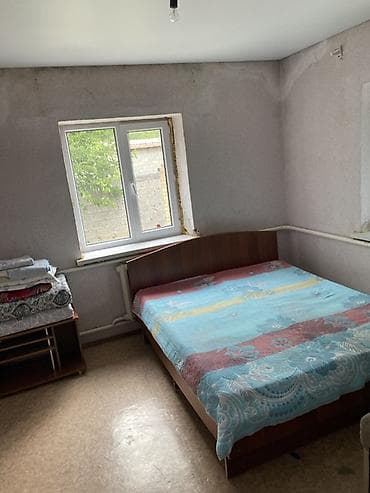 восток 5 на аренду квартир: Арча-Бешиктен комната берилет, жер уй 3 комнаталуу, ошонун 1 комнатасы — 1