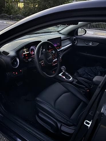 kia carnival 2021: Kia Rio: 2021 г., 1.6 л, Автомат, Бензин, Седан — 7