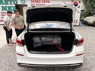 byd e5: Kia K5: 2021 г., Автомат, Седан — 6