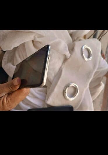 бокс для телефонов: Poco F3, 256 ГБ, 2 SIM — 4