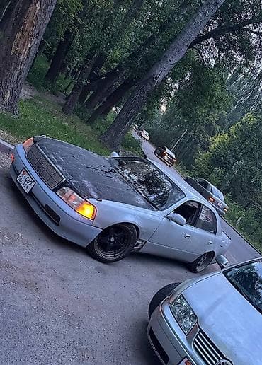 Toyota Crown: 1992 г., 4.2 л, Механика at lalafo.kg Toyota Crown: 1992 г., 4.2 л, Механика