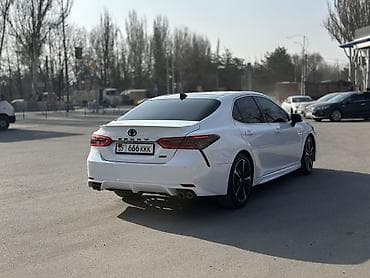 camry 5: Toyota Camry: 2018 г., 2.5 л, Автомат, Бензин, Седан — 4