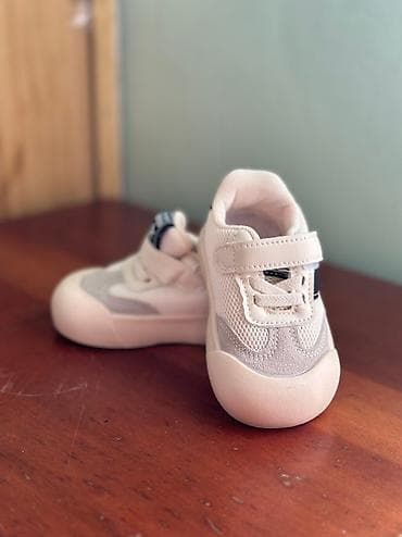 Детская обувь: Детская обувь 
Размер 17, длина стельки 12 см — 1