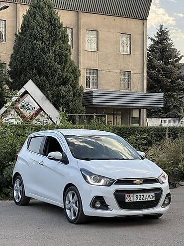 Chevrolet Spark: 2016 г., Бензин, Хэтчбэк — 2