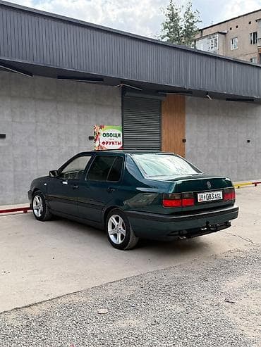 витц капот: Volkswagen Vento: 1995 г., 1.8 л, Механика, Бензин, Седан — 8