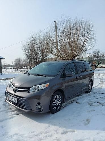мото каракол: Toyota Sienna: 2018 г., Автомат, Бензин, Вэн/Минивэн — 4