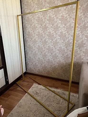 Напольная вешалка-стойка для одежды - Материал: металл - Цвет