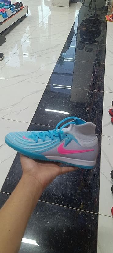 лабутены мужские бишкек: Представляем мужские кроссовки Nike, идеально подходящие для футзала — 2