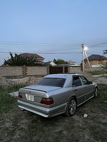 Mercedes-Benz W124: 1995 г., 3.2 л, Автомат, Бензин, Седан — 9