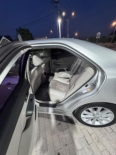 Продажа авто: Toyota Camry: 2012 г., Автомат, Гибрид, Седан — 2