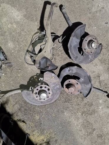 c class: Задняя левая Ступица Mercedes-Benz Б/у, Германия — 1