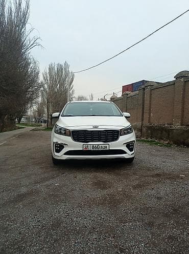 Kia Carnival: 2018 г., 2.2 л, Автомат, Минивэн