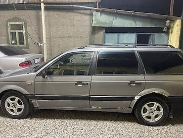 audi q: Volkswagen Passat: 1989 г., 1.8 л, Механика, Хэтчбэк — 6