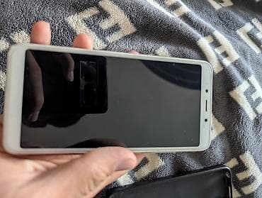 Redmi, Redmi 6A, Б/у, цвет - Золотой — 3
