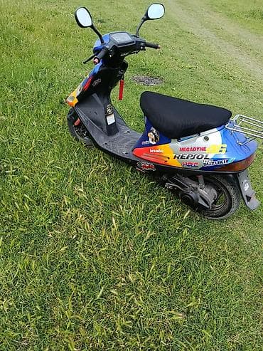 делаем справки: Скутер Suzuki (реплика ливреи Repsol) - Компактный городской скутер с — 4