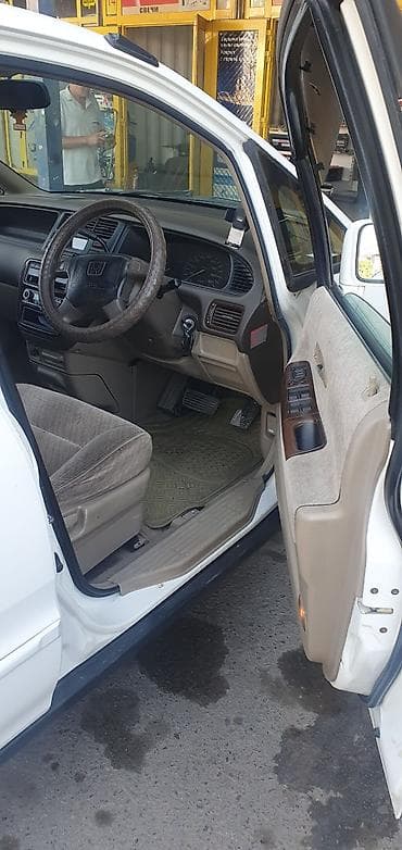 Honda Odyssey: 1996 г., 2.2 л, Автомат, Бензин, Минивэн — 7