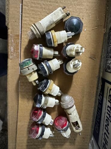 КУНдар: Продаю советские световые индикаторы толи от грузового авто толи от — 3