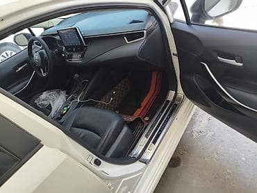 тайота каролла гибрид: Toyota Corolla: 2019 г., 1.8 л, Гибрид, Седан — 6