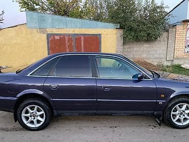 Транспорт: Audi A6: 1994 г., 2.6 л, Механика, Бензин, Седан — 4