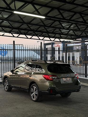 Subaru Outback: 2017 г., 2.5 л, Вариатор, Бензин, Универсал at lalafo.kg Subaru Outback: 2017 г., 2.5 л, Вариатор, Бензин, Универсал