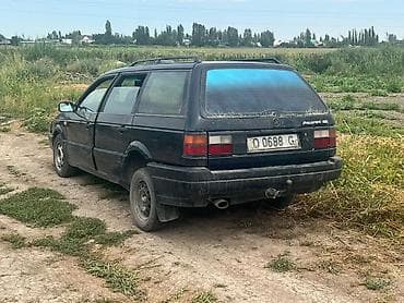 Volkswagen Passat: 1990 г., 1.8 л, Механика, Бензин, Универсал — 4