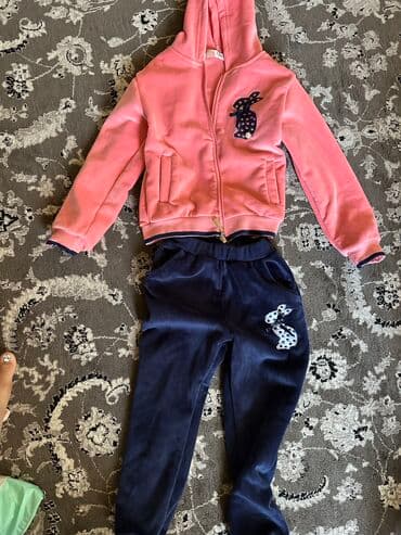 спортивный костюм на девочку: Комплект, Б/у — 1