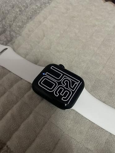 Apple Watch Series 7 (алюминий, GPS) - Размер корпуса: 45 мм - Цвет — 1