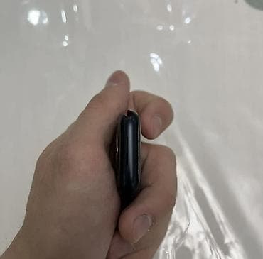 Смарт-часы: Apple Watch Series 7, 41mm. Аккумулятор: 95%. Покупался в iStore — 9