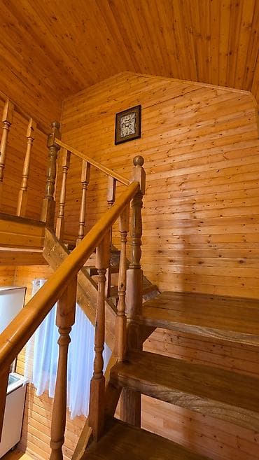жаны уйлор: Современный двухэтажный дом-шале с панорамным остеклением и террасами — 9