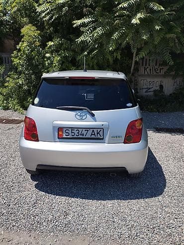 на прадо: Toyota Ist: 2003 г., 1.5 л, Автомат, Бензин, Хэтчбэк — 8