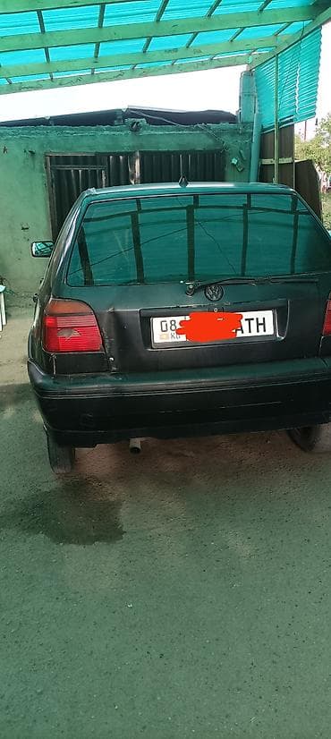 Продажа авто: Volkswagen Golf: 1994 г., 1.8 л, Механика, Бензин, Хэтчбэк — 4