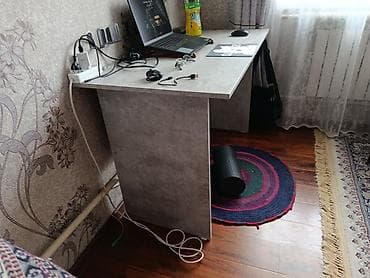 продаю компютерный стол: Компьютерный стол, Новый, Угловой — 1