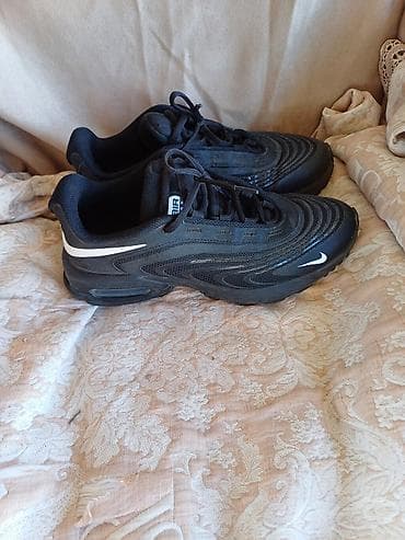 Мужские кроссовки, 42, Nike, Б/у, цвет - Черный