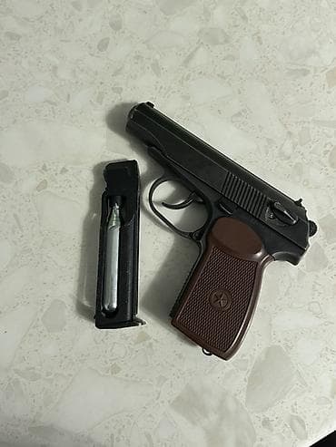 резчик металла: Пневматический пистолет Baikal МР‑654К (газобаллонный, CO₂), калибр — 4