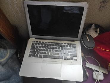 Apple MacBook Air 13" - Экран (модель семейства MacBook Air с тонким