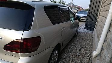 sprinter 2 7: Toyota Ipsum: 2003 г., 2.4 л, Автомат, Бензин, Минивэн — 4