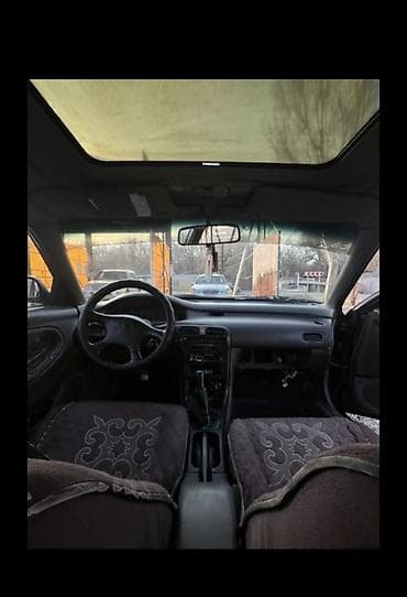 Mazda: Mazda 626: 1992 г., 2 л, Механика, Бензин, Седан — 4