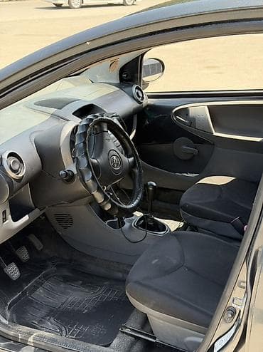 Продажа авто: Toyota Aygo: 2010 г., 1 л, Механика, Бензин, Хэтчбэк — 7