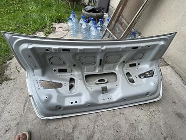 гитара ямаха: Крышка багажника Hyundai, Оригинал — 1