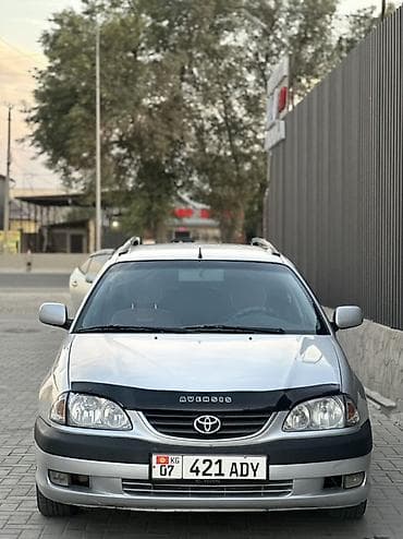 Унаа: Toyota Avensis: 2002 г., 2 л, Кол менен иштөөчү, Дизель, Универсал — 7