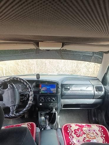 купить опель вектра б: Volkswagen Vento: 1992 г., 1.8 л, Механика, Бензин, Седан — 4